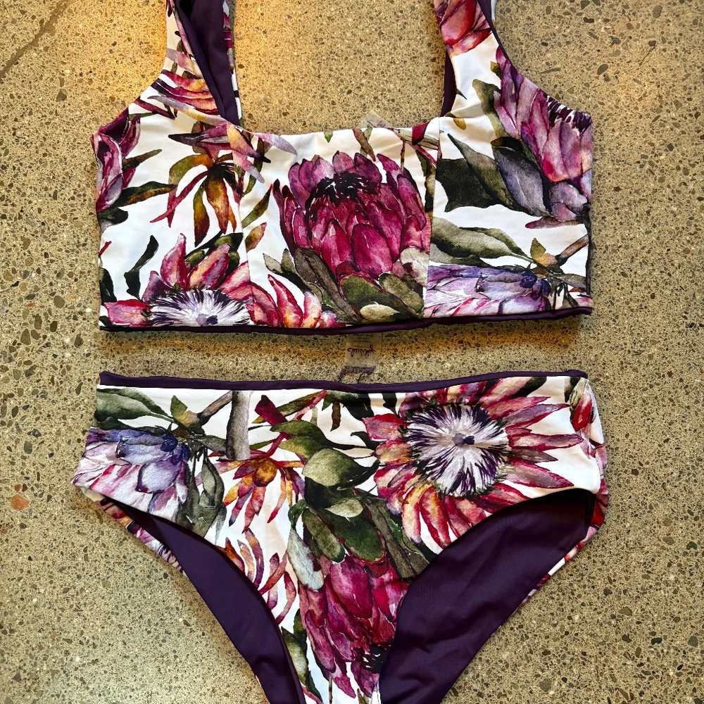 IwaWhy Swimsuit